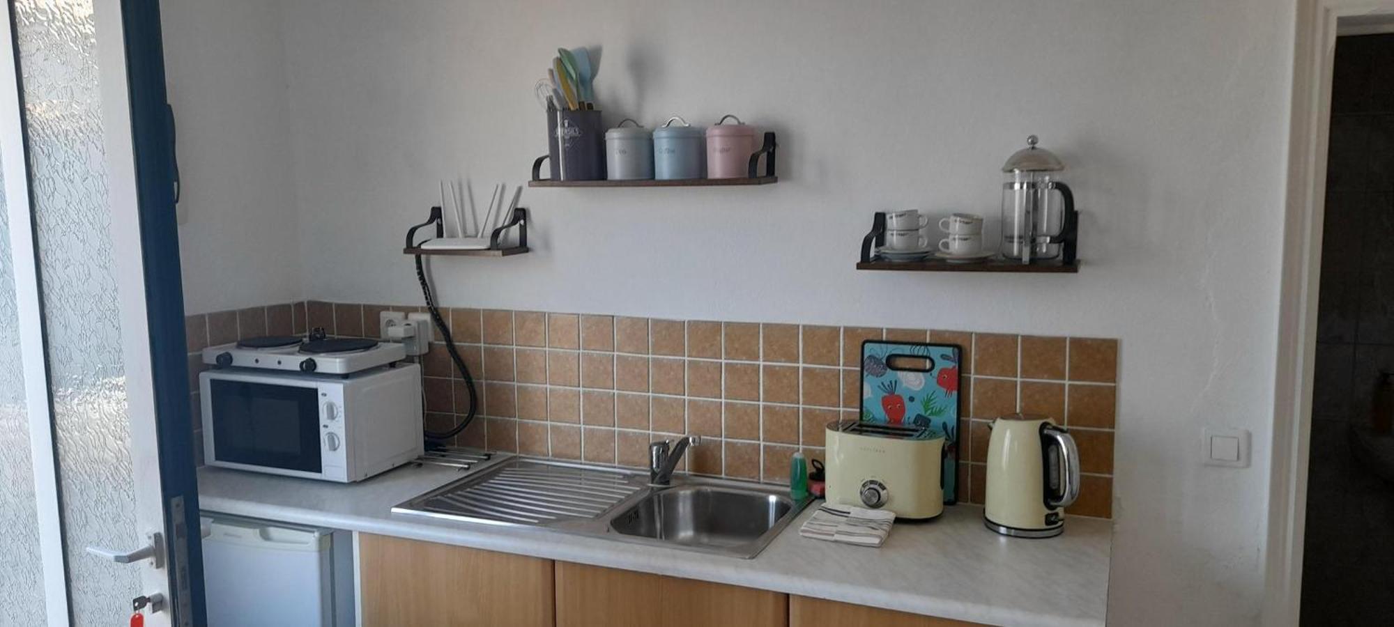 Lovely Studio In Strinilas With Its Own Pool Esterno foto